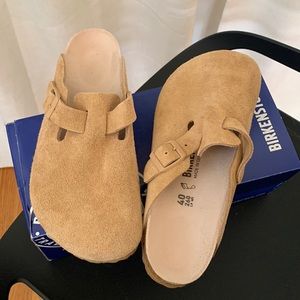 Birkenstock Boston Clogs in Clay